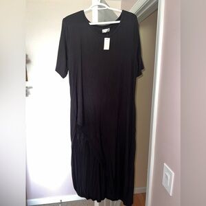 Asymmetrical short sleeve shirt